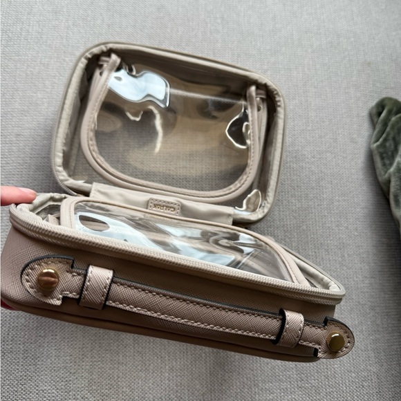Calpak Beige Clear Cosmetic Case with Gold Hardware and Top Handle - Picture 4 of 13